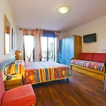 Residenz Moncucco Daire *